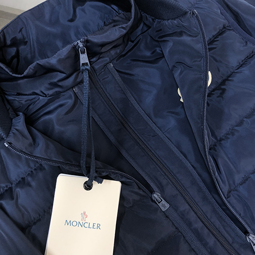 モンクレールコピー 新しいダウンベスト