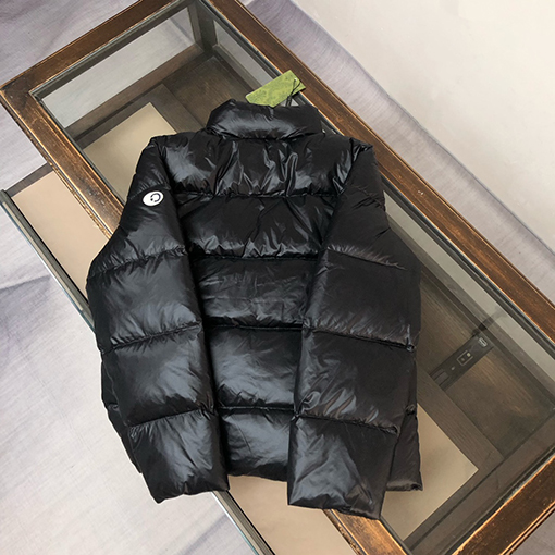 グッチスーパーコピー 新しいカップルダウンジャケット