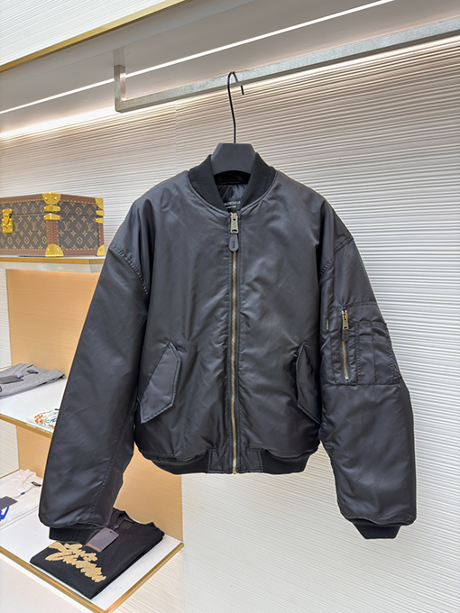バレンシアガスーパーコピー Bomber ランウェイスタイルのフライトジャケットコットンコート