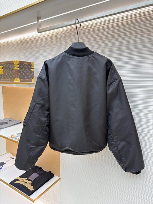 バレンシアガスーパーコピー Bomber ランウェイスタイルのフライトジャケットコットンコート