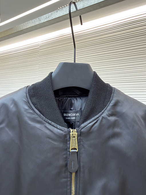 バレンシアガスーパーコピー Bomber ランウェイスタイルのフライトジャケットコットンコート