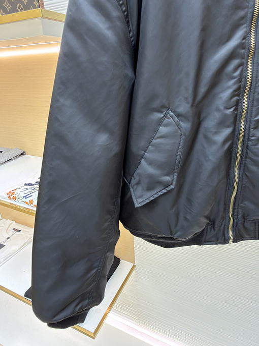 バレンシアガスーパーコピー Bomber ランウェイスタイルのフライトジャケットコットンコート