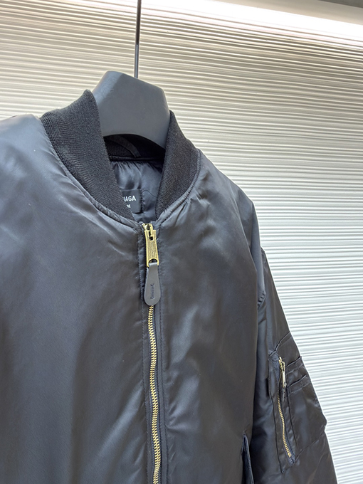 バレンシアガスーパーコピー Bomber ランウェイスタイルのフライトジャケットコットンコート