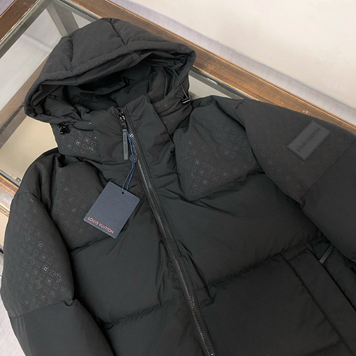 ルイヴィトンスーパーコピー メンズのフード付きプリントダウンジャケット