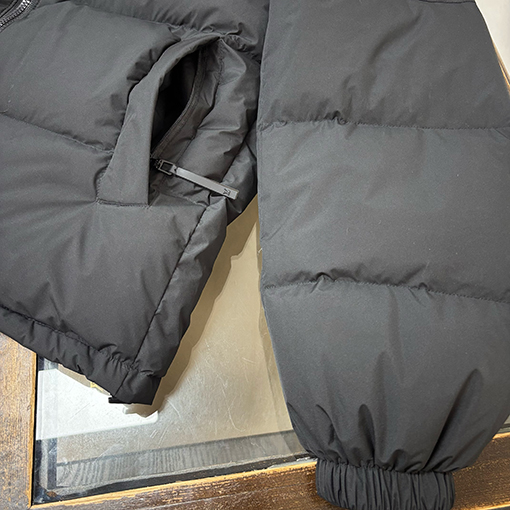 ルイヴィトンスーパーコピー メンズのフード付きプリントダウンジャケット