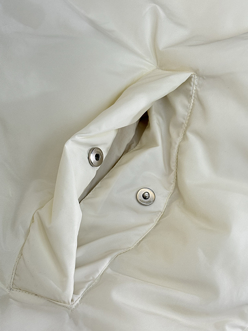 アミコピー ハート柄刺繍ダウンジャケットベスト