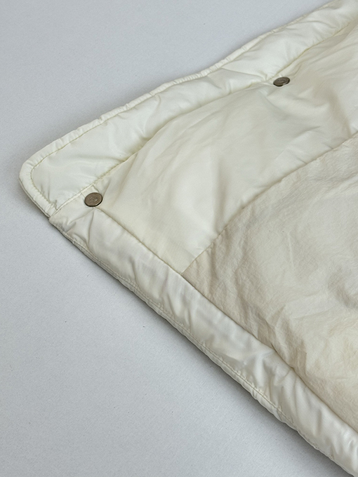 アミコピー ハート柄刺繍ダウンジャケットベスト