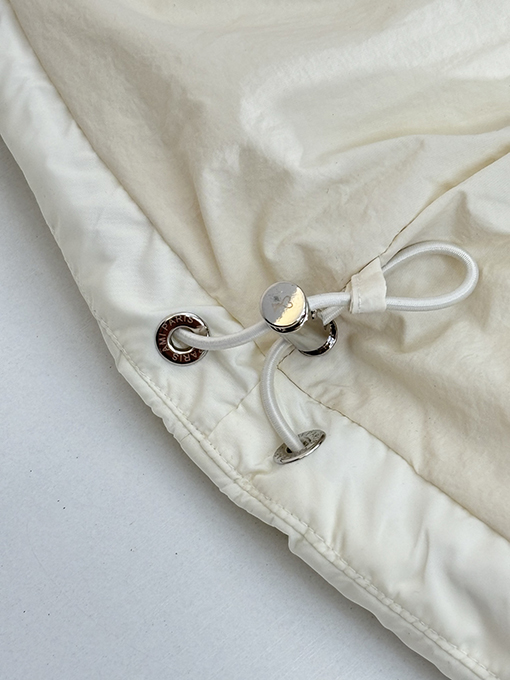 アミコピー ハート柄刺繍ダウンジャケットベスト