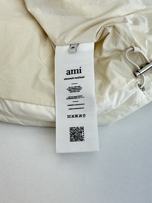 アミコピー ハート柄刺繍ダウンジャケットベスト