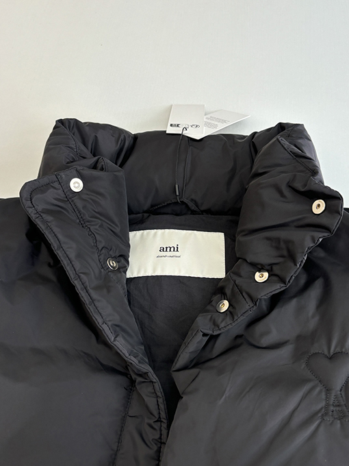 アミコピー ハート柄刺繍ダウンジャケットベスト