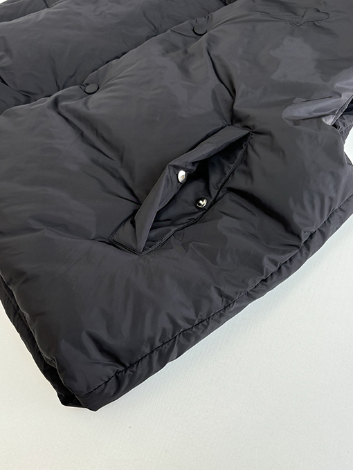 アミコピー ハート柄刺繍ダウンジャケットベスト