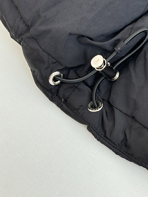 アミコピー ハート柄刺繍ダウンジャケットベスト