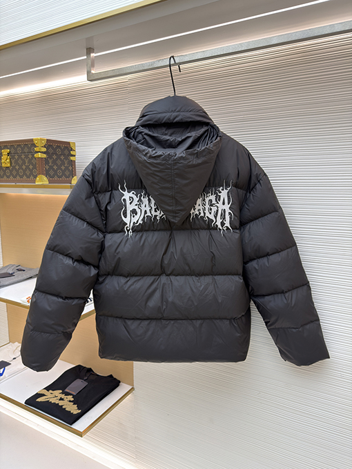 バレンシアガ フレイムプリントスタンドカラーダウンジャケット