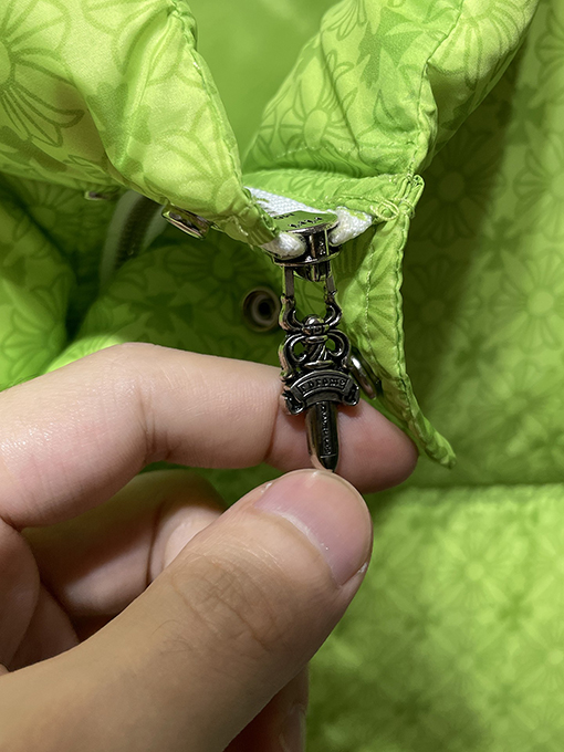 クロムハーツ ダークパターンシリーズ 蛍光グリーン ダウンベスト