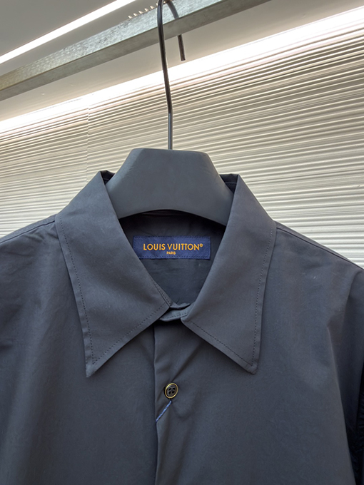 ルイヴィトンコピー ビーズロゴ長袖シャツ