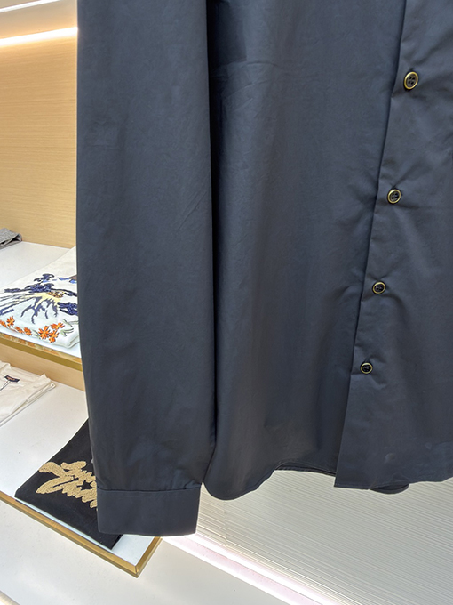 ルイヴィトンコピー ビーズロゴ長袖シャツ