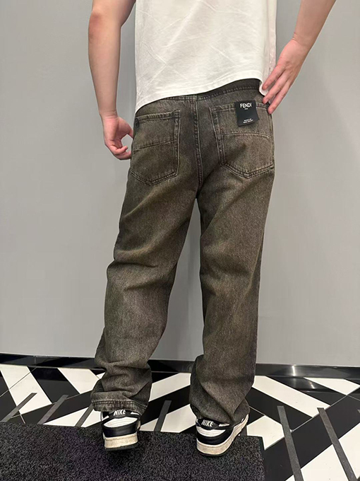 フェンディ ストレートレッグサイドポケットデニムジーンズ