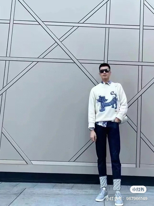 ディオール 新しいモノグラムプリントジーンズ