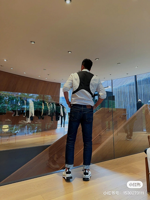 ディオール 新しいモノグラムプリントジーンズ