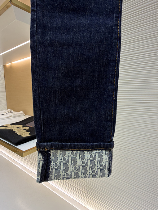ディオール 新しいモノグラムプリントジーンズ