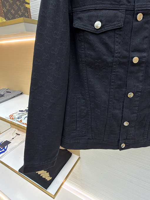 グッチ ダークパターンのジャカードデニムジャケット