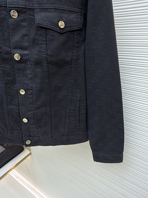 グッチ ダークパターンのジャカードデニムジャケット