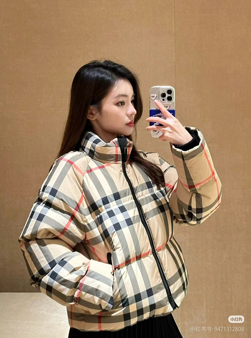 バーバリースーパーコピー スタンドカラーチェック柄ショートダウンジャケット