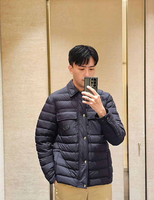 バーバリーコピー 新しい軽量ダウンジャケット