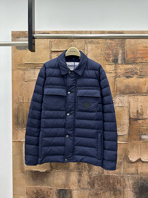 バーバリーコピー 新しい軽量ダウンジャケット