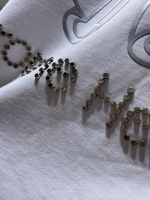 クロムハーツ 馬蹄のサンスクリット十字の彫刻ラインストーンのホットフィックスラインストーンの手縫いパーカー