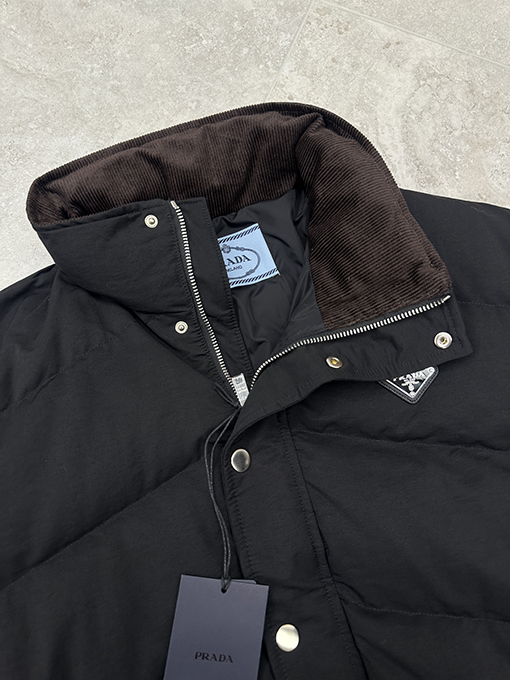 プラダコピー ツイルキルティングダウンジャケット