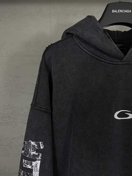 バレンシアガ BALENCIAGA 新作マスキングテーププリントフード付きスパーカー