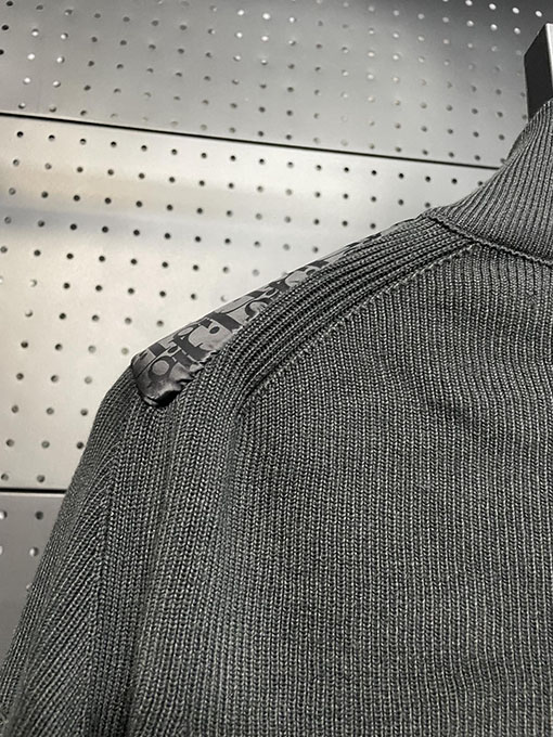 ディオールコピー 新しいモノグラムニットダウンジャケット