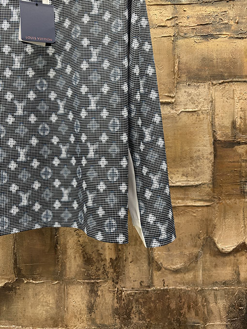 ルイヴィトンスーパーコピー ハーフジップタートルネックベースレイヤー