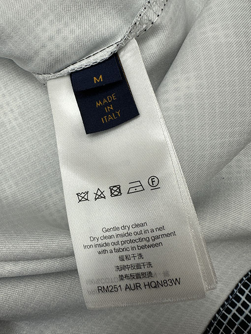 ルイヴィトンスーパーコピー ハーフジップタートルネックベースレイヤー