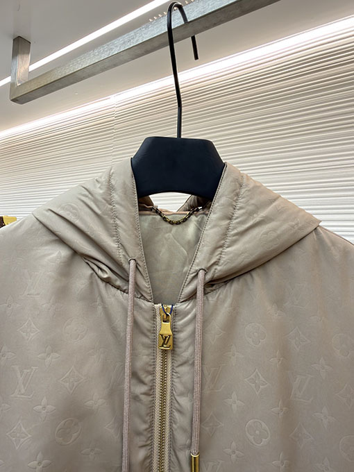 ルイヴィトン 新しいエンボスのコットンパッド入りジャケット
