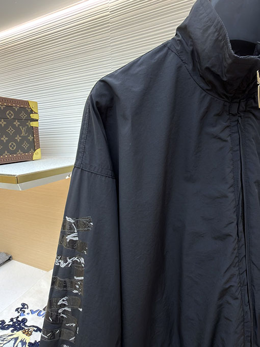 バレンシアガコピー アームマスキングテープジャケット