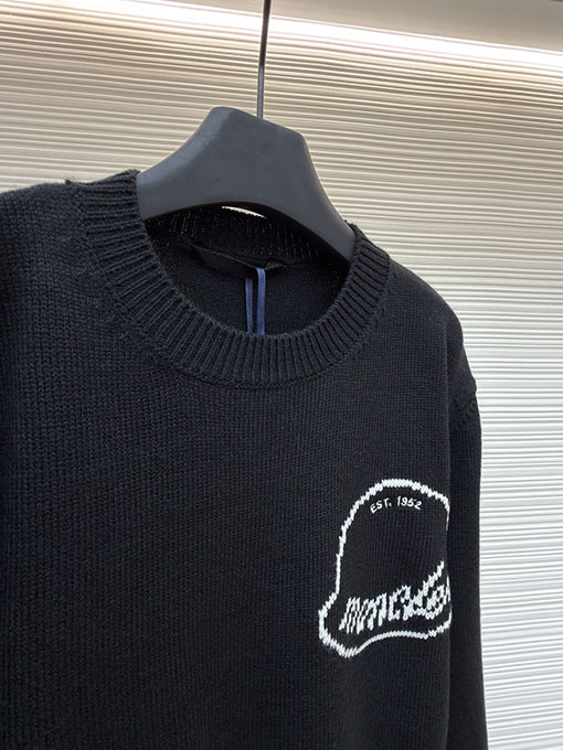 モンクレール 刺繍ロゴクルーネック長袖セーター