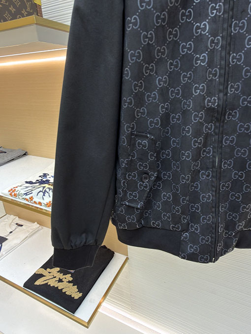 グッチスーパーコピー エンボスGGスエードジャカードボンバージャケット