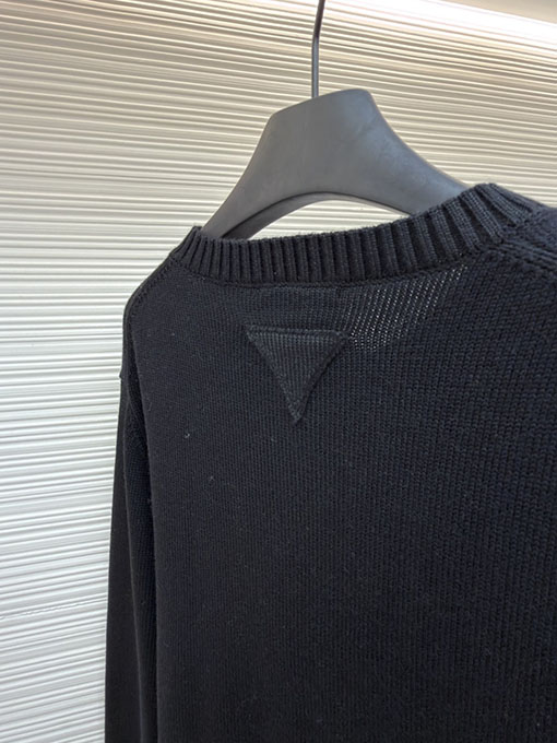 プラダ クルーネックシングルブレストカシミアカーディガン