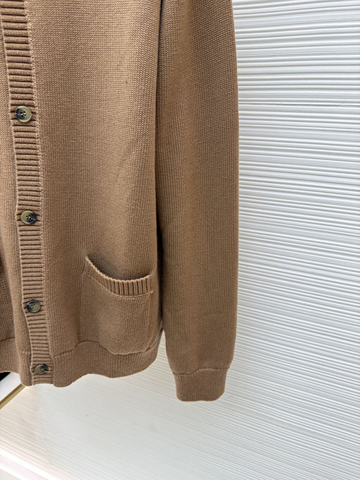 プラダ クルーネックシングルブレストカシミアカーディガン