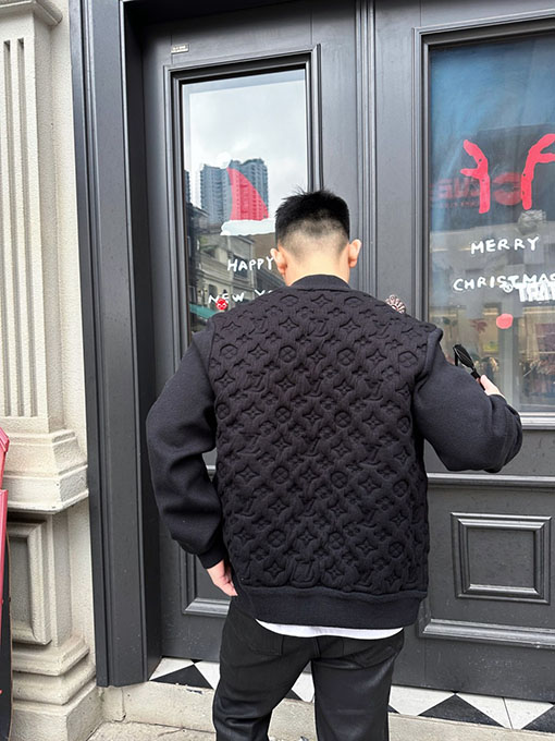 ルイヴィトン 新しいパッド入りウールボンバージャケット