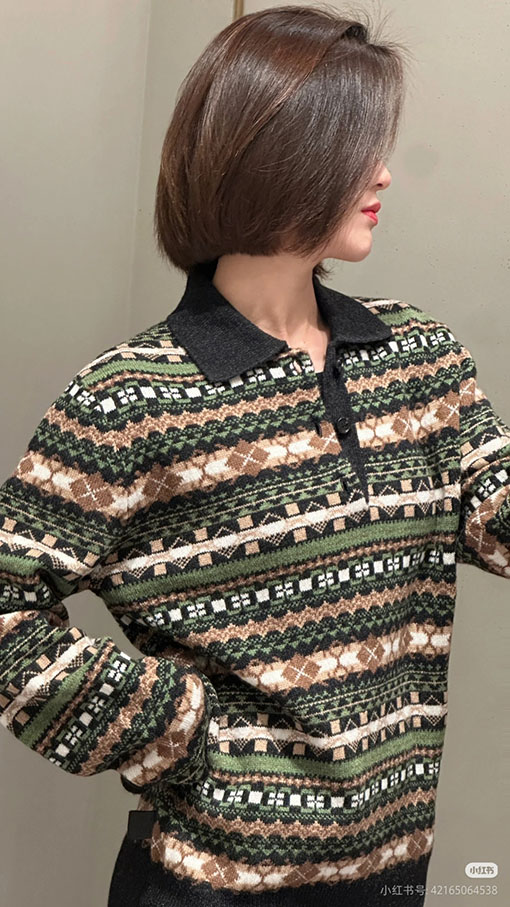 ロエベ オールウールのクリスマスグリーンニットセーター