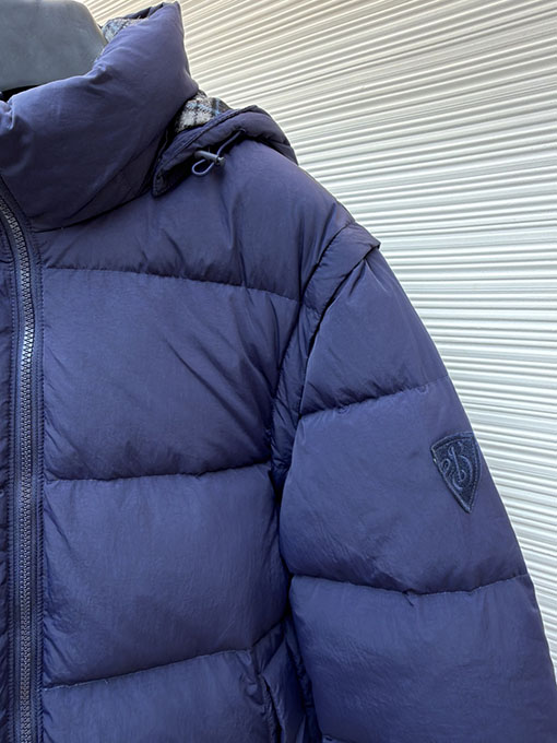 バーバリー 取り外し可能な袖付きダウンジャケット