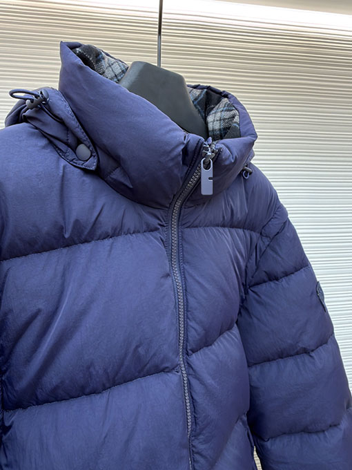 バーバリー 取り外し可能な袖付きダウンジャケット