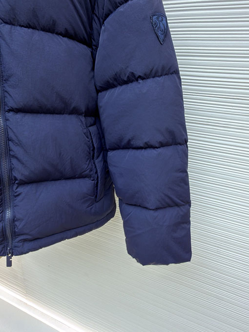 バーバリー 取り外し可能な袖付きダウンジャケット