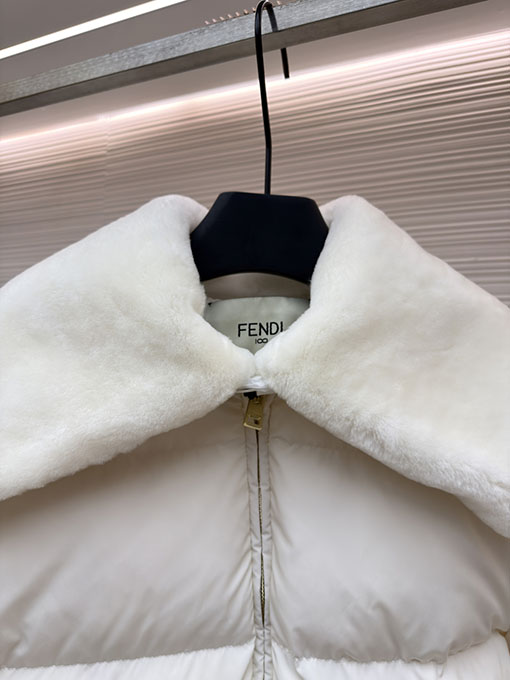 フェンディ スキージャケット ダウンジャケット