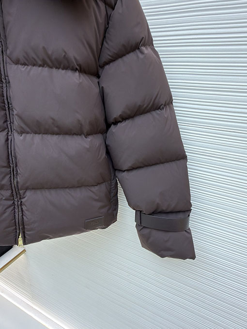 フェンディ スキージャケット ダウンジャケット