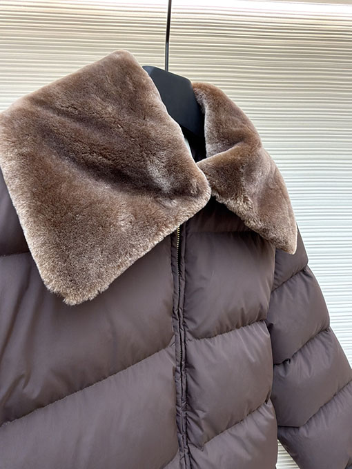 フェンディ スキージャケット ダウンジャケット