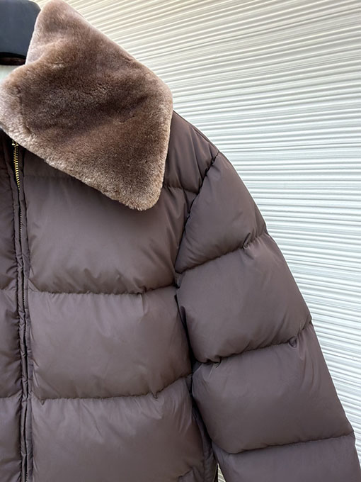 フェンディ スキージャケット ダウンジャケット